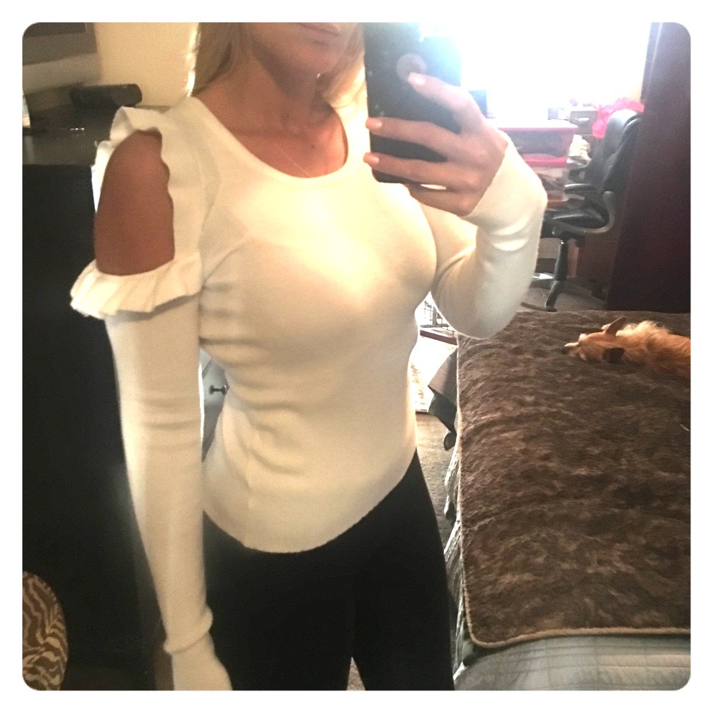 Sml JessicaSimpson ruffle/shoulder cutout sweater